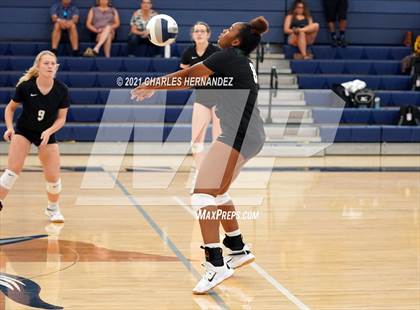 Thumbnail 2 in Huntsville vs. McCallum (BCS Classic) photogallery.