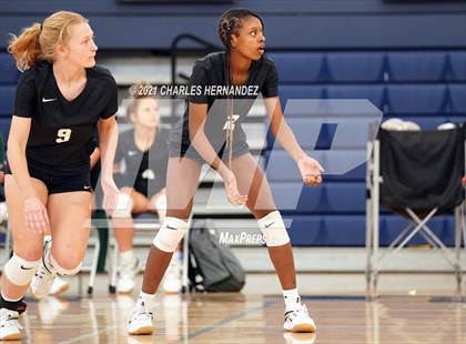 Thumbnail 3 in Huntsville vs. McCallum (BCS Classic) photogallery.