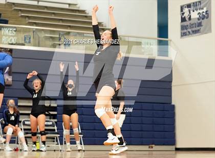 Thumbnail 1 in Huntsville vs. McCallum (BCS Classic) photogallery.