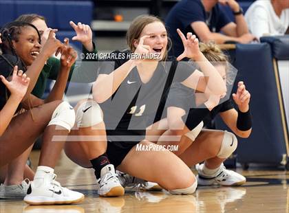 Thumbnail 2 in Huntsville vs. McCallum (BCS Classic) photogallery.