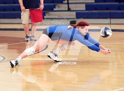 Thumbnail 2 in Huntsville vs. McCallum (BCS Classic) photogallery.