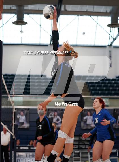 Thumbnail 2 in Huntsville vs. McCallum (BCS Classic) photogallery.
