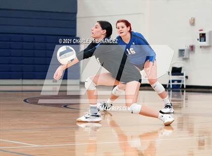Thumbnail 1 in Huntsville vs. McCallum (BCS Classic) photogallery.