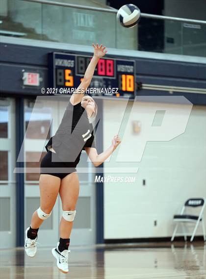 Thumbnail 2 in Huntsville vs. McCallum (BCS Classic) photogallery.