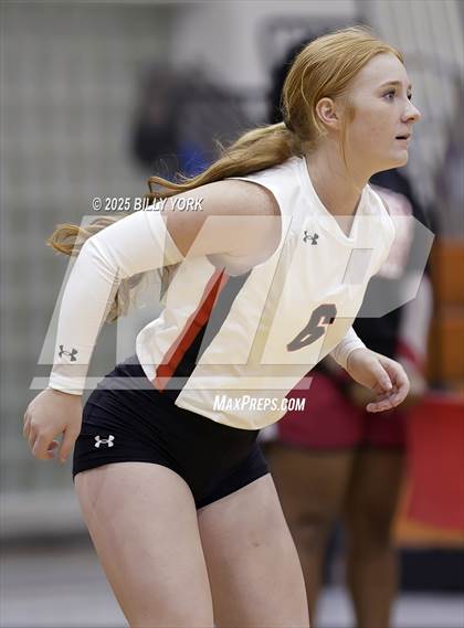 Thumbnail 1 in Grand Saline vs Terrell photogallery.