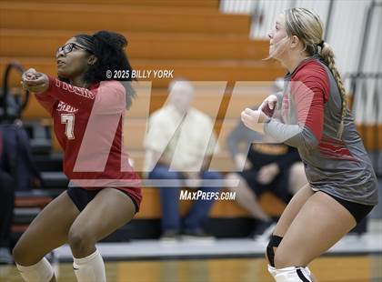 Thumbnail 1 in Grand Saline vs Terrell photogallery.