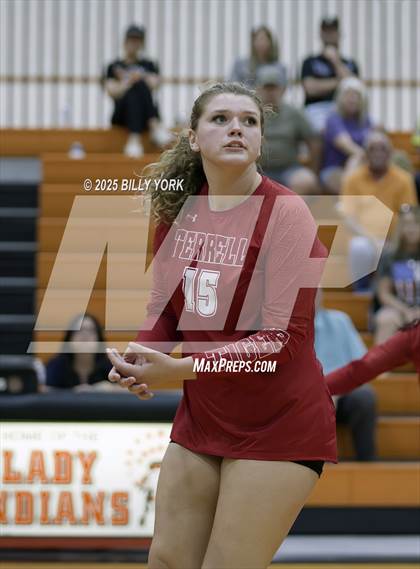 Thumbnail 1 in Grand Saline vs Terrell photogallery.