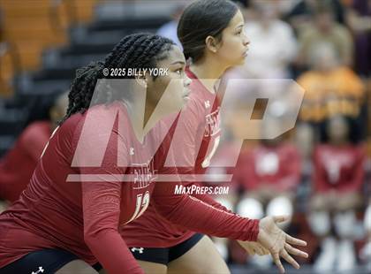 Thumbnail 3 in Grand Saline vs Terrell photogallery.
