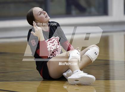 Thumbnail 3 in Grand Saline vs Terrell photogallery.