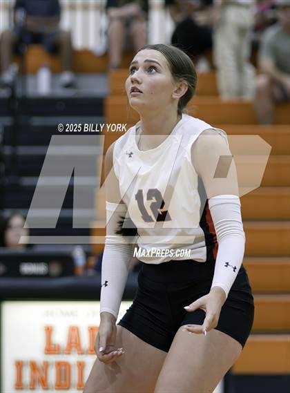 Thumbnail 1 in Grand Saline vs Terrell photogallery.
