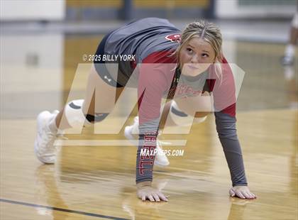 Thumbnail 1 in Grand Saline vs Terrell photogallery.