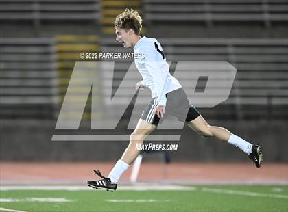 Thumbnail 2 in Dutchtown vs Jesuit (LHSAA Div. 1 Quarterfinals) photogallery.
