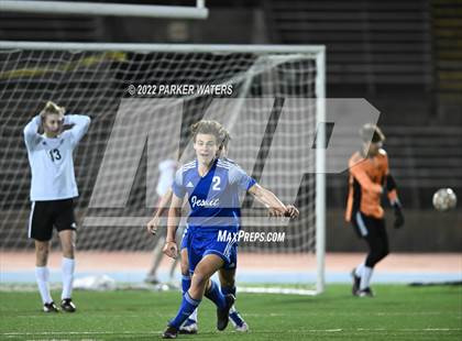Thumbnail 1 in Dutchtown vs Jesuit (LHSAA Div. 1 Quarterfinals) photogallery.