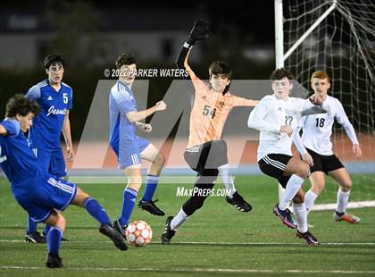 Thumbnail 2 in Dutchtown vs Jesuit (LHSAA Div. 1 Quarterfinals) photogallery.