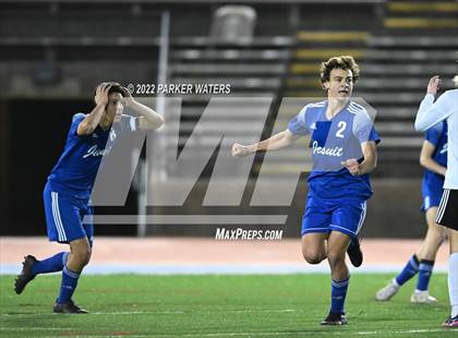 Thumbnail 1 in Dutchtown vs Jesuit (LHSAA Div. 1 Quarterfinals) photogallery.
