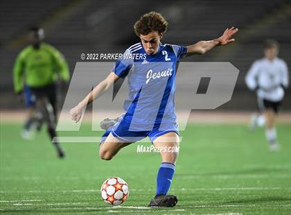 Thumbnail 3 in Dutchtown vs Jesuit (LHSAA Div. 1 Quarterfinals) photogallery.