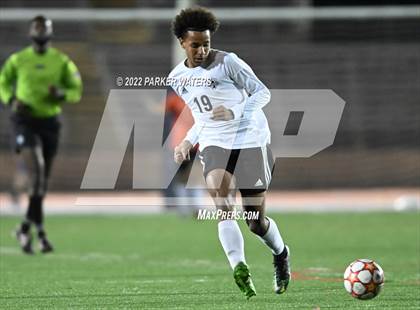 Thumbnail 3 in Dutchtown vs Jesuit (LHSAA Div. 1 Quarterfinals) photogallery.
