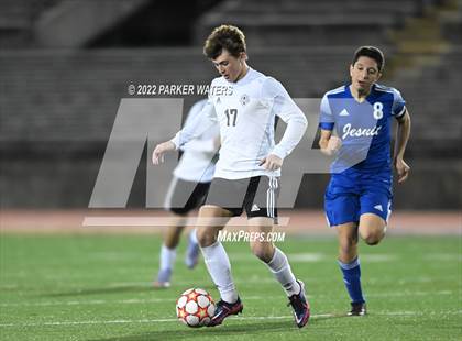 Thumbnail 2 in Dutchtown vs Jesuit (LHSAA Div. 1 Quarterfinals) photogallery.