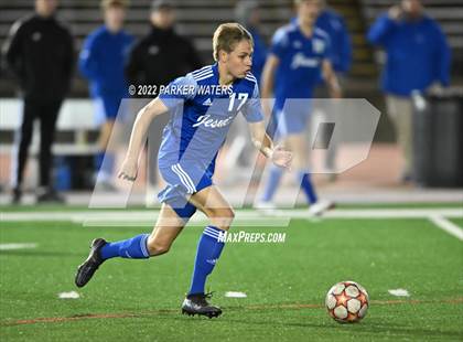Thumbnail 1 in Dutchtown vs Jesuit (LHSAA Div. 1 Quarterfinals) photogallery.