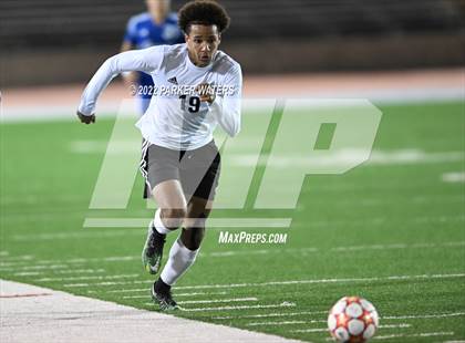 Thumbnail 3 in Dutchtown vs Jesuit (LHSAA Div. 1 Quarterfinals) photogallery.