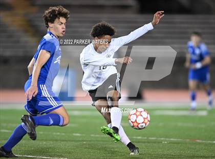 Thumbnail 2 in Dutchtown vs Jesuit (LHSAA Div. 1 Quarterfinals) photogallery.