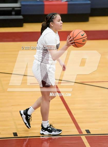 Thumbnail 2 in Hamilton vs. St. Ignatius (Nike Tournament of Champions) photogallery.