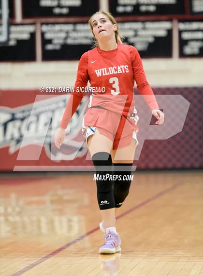 Thumbnail 1 in Hamilton vs. St. Ignatius (Nike Tournament of Champions) photogallery.