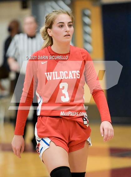 Thumbnail 3 in Hamilton vs. St. Ignatius (Nike Tournament of Champions) photogallery.