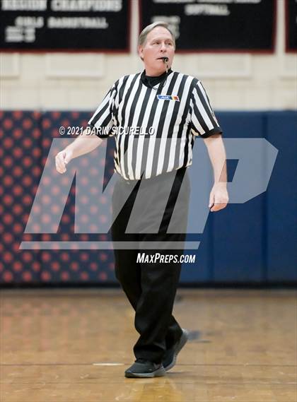 Thumbnail 1 in Hamilton vs. St. Ignatius (Nike Tournament of Champions) photogallery.