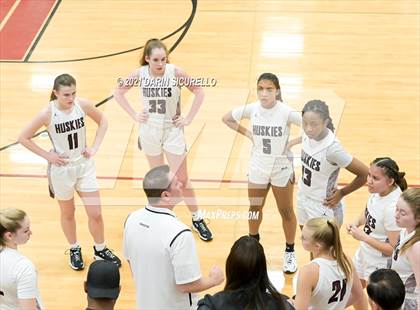 Thumbnail 2 in Hamilton vs. St. Ignatius (Nike Tournament of Champions) photogallery.