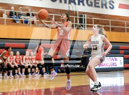 Thumbnail 3 in Hamilton vs. St. Ignatius (Nike Tournament of Champions) photogallery.