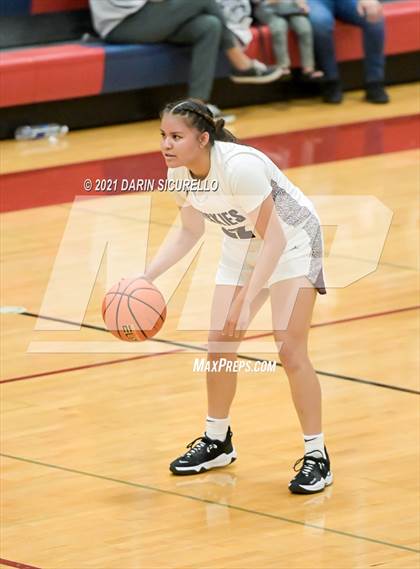 Thumbnail 3 in Hamilton vs. St. Ignatius (Nike Tournament of Champions) photogallery.