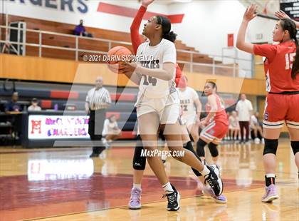 Thumbnail 1 in Hamilton vs. St. Ignatius (Nike Tournament of Champions) photogallery.