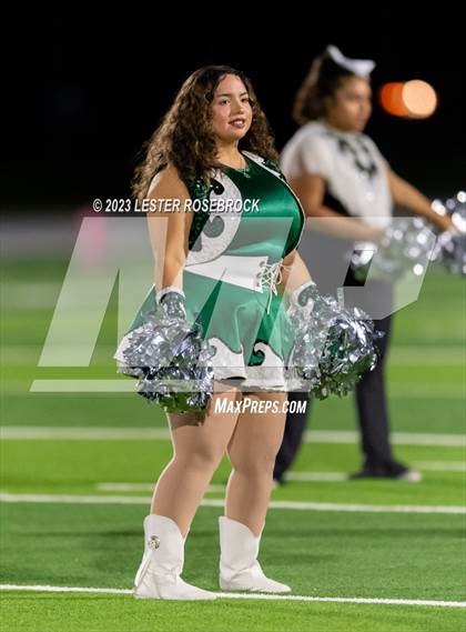 Thumbnail 1 in Marion @ Luling photogallery.
