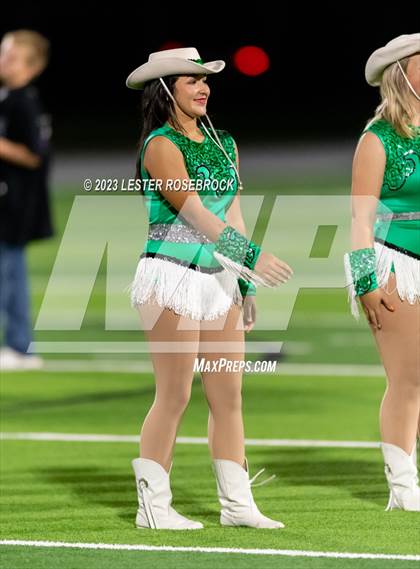 Thumbnail 3 in Marion @ Luling photogallery.
