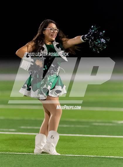 Thumbnail 3 in Marion @ Luling photogallery.