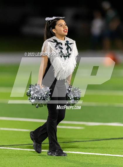 Thumbnail 3 in Marion @ Luling photogallery.