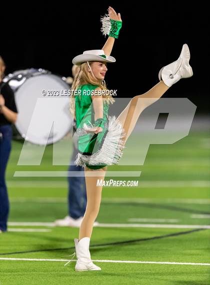 Thumbnail 2 in Marion @ Luling photogallery.
