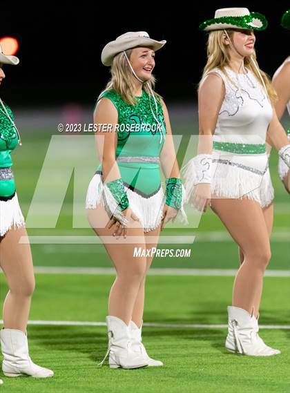 Thumbnail 1 in Marion @ Luling photogallery.