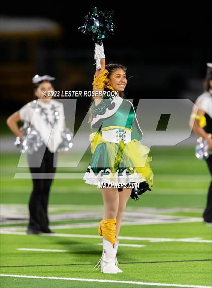 Thumbnail 2 in Marion @ Luling photogallery.