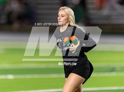 Thumbnail 3 in Marion @ Luling photogallery.