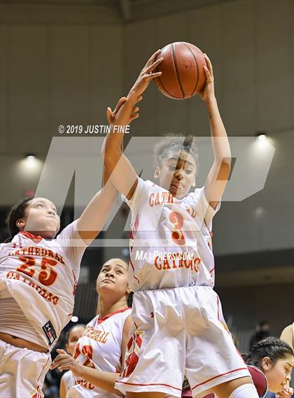 Thumbnail 2 in Mission Hills vs. Cathedral Catholic (CIF SDS Open Final) photogallery.