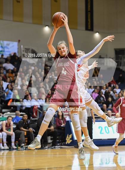 Thumbnail 1 in Mission Hills vs. Cathedral Catholic (CIF SDS Open Final) photogallery.