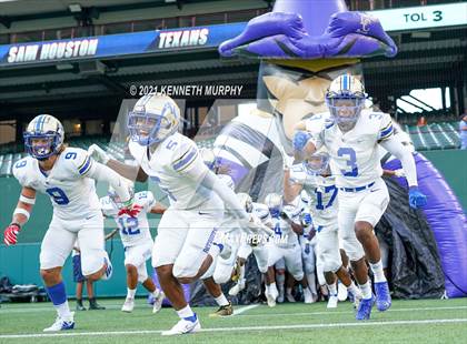 Thumbnail 3 in Sam Houston vs Lakeview Centennial photogallery.