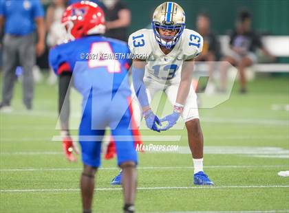 Thumbnail 3 in Sam Houston vs Lakeview Centennial photogallery.