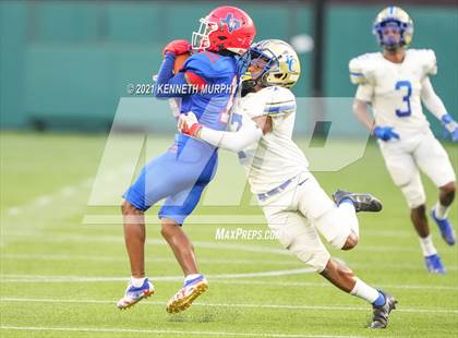 Thumbnail 3 in Sam Houston vs Lakeview Centennial photogallery.