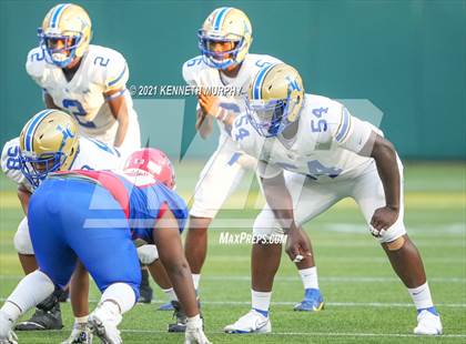 Thumbnail 1 in Sam Houston vs Lakeview Centennial photogallery.