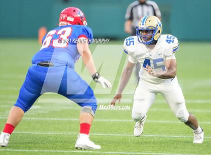 Thumbnail 1 in Sam Houston vs Lakeview Centennial photogallery.