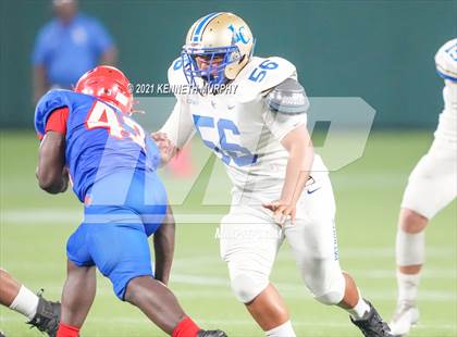 Thumbnail 1 in Sam Houston vs Lakeview Centennial photogallery.
