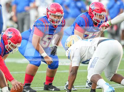 Thumbnail 3 in Sam Houston vs Lakeview Centennial photogallery.